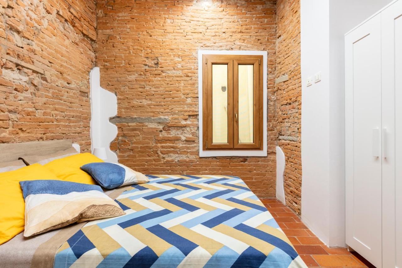 Central Cool Apt S. Spirito, Ac Firenze Bagian luar foto